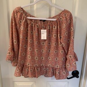 Women’s Top Large. Summer Perfect!